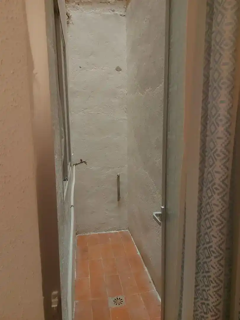 Bany de Pis en venda en Fuenlabrada de los Montes amb Aire condicionat