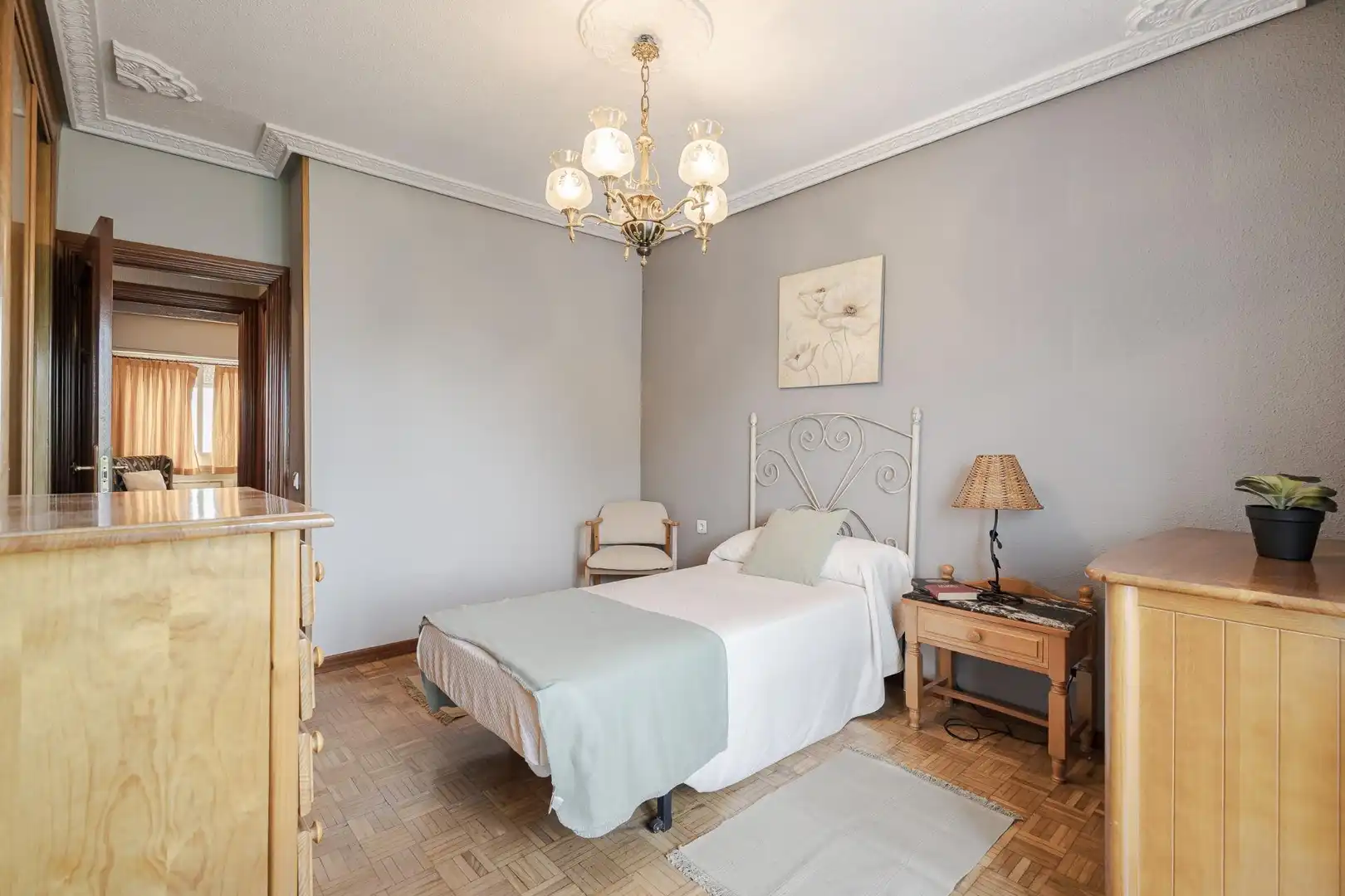 Bedroom of Flat for sale in Alcalá de Henares  with Heating, Terrace and Furnished