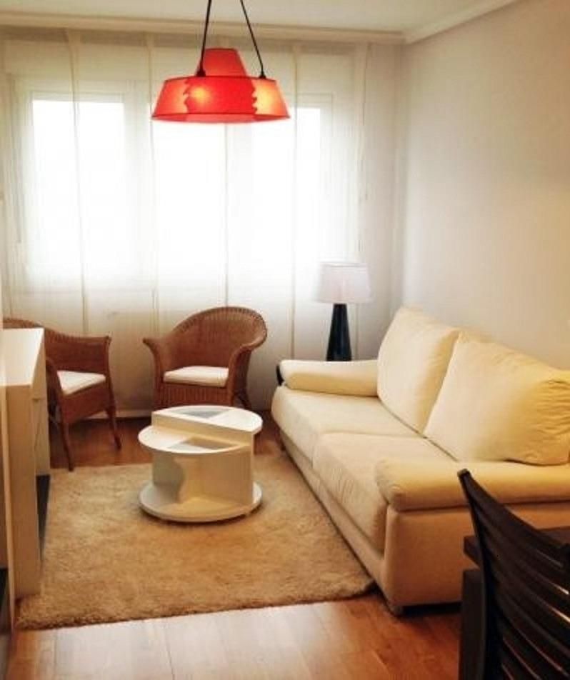 Living room of Flat to rent in  Lleida Capital  with Air Conditioner, Heating and Parquet flooring