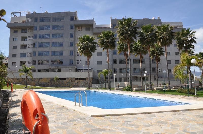 Swimming pool of Apartment for sale in Fuengirola  with Air Conditioner, Terrace and Swimming Pool