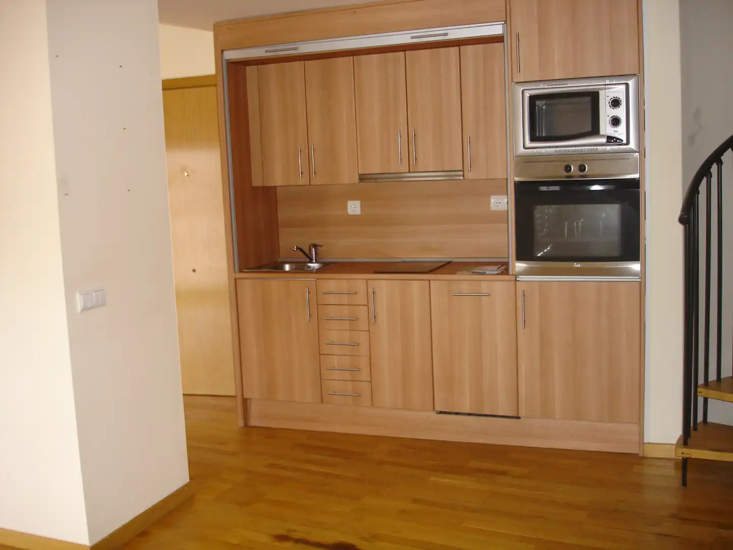 Cuina de Dúplex en venda en Girona amb Calefacció, Parquet i Forn