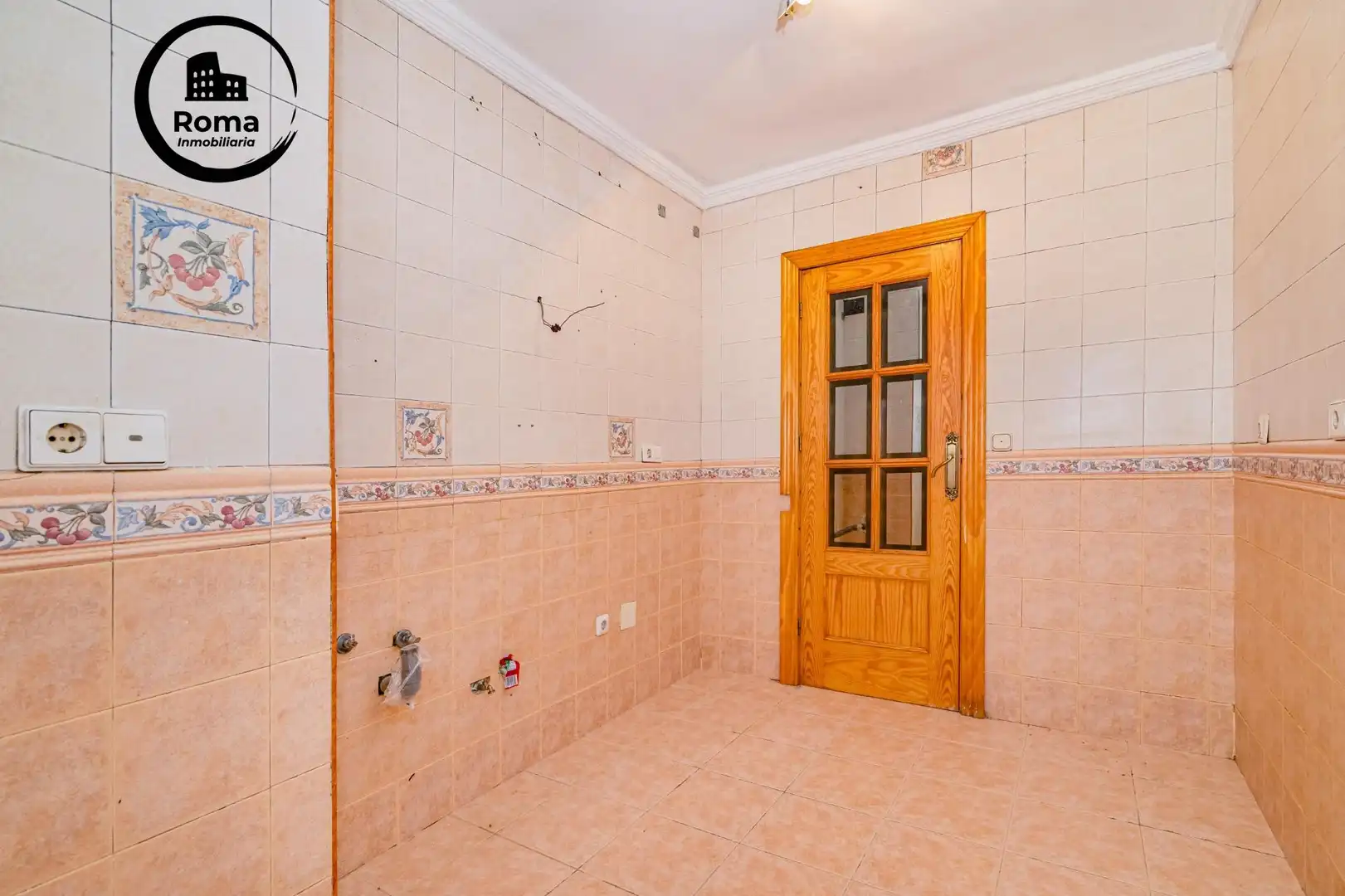 Bany de Pis en venda en Granada amb Terrassa