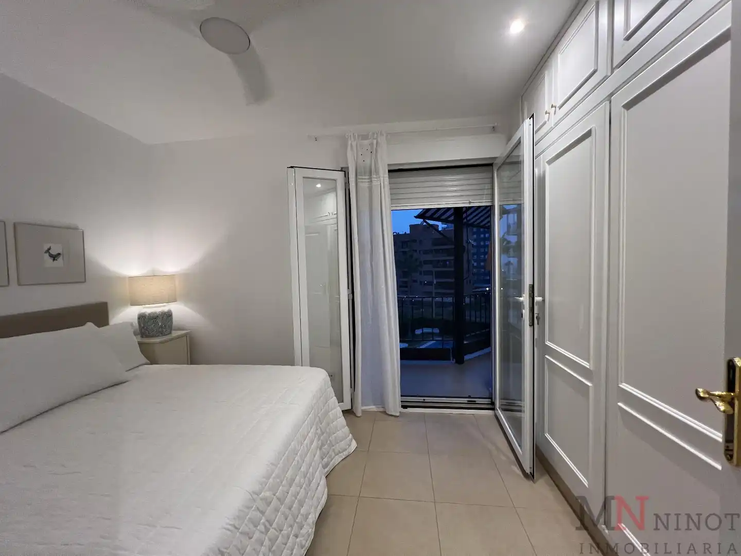 Dormitori de Apartament en venda en Castellón de la Plana / Castelló de la Plana amb Aire condicionat, Calefacció i Terrassa