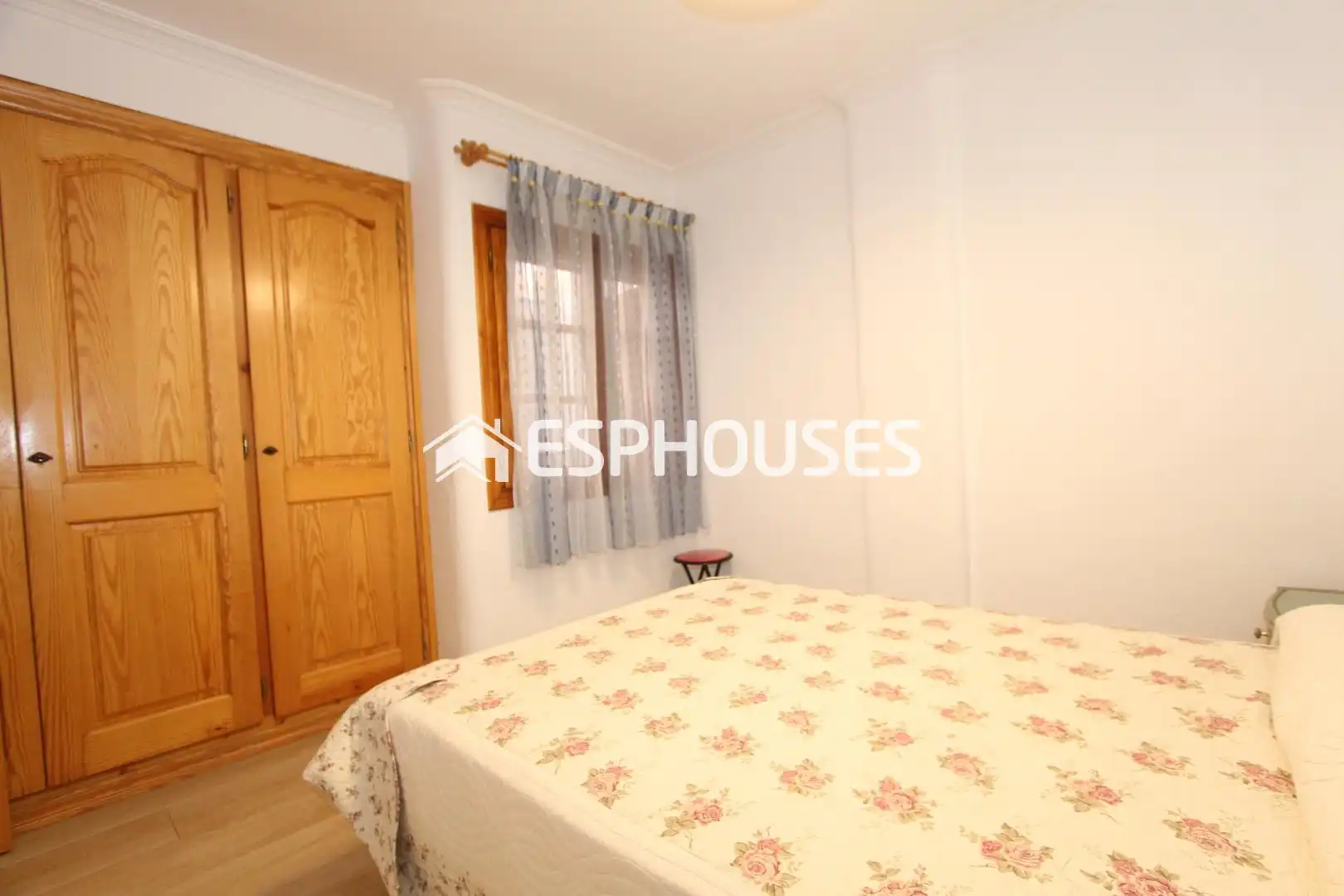 Habitación de Apartamento en venta en Guardamar del Segura con Aire acondicionado, Terraza y Amueblado