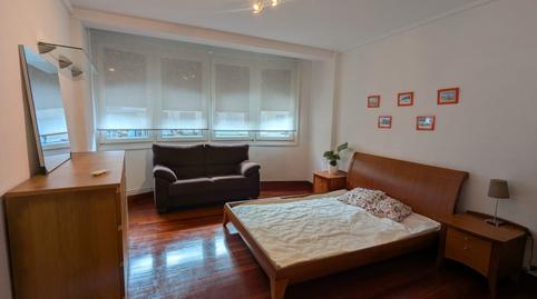 Foto 2 de Piso en venta en Kalbario Plaza, Amorebieta-Etxano, Bizkaia