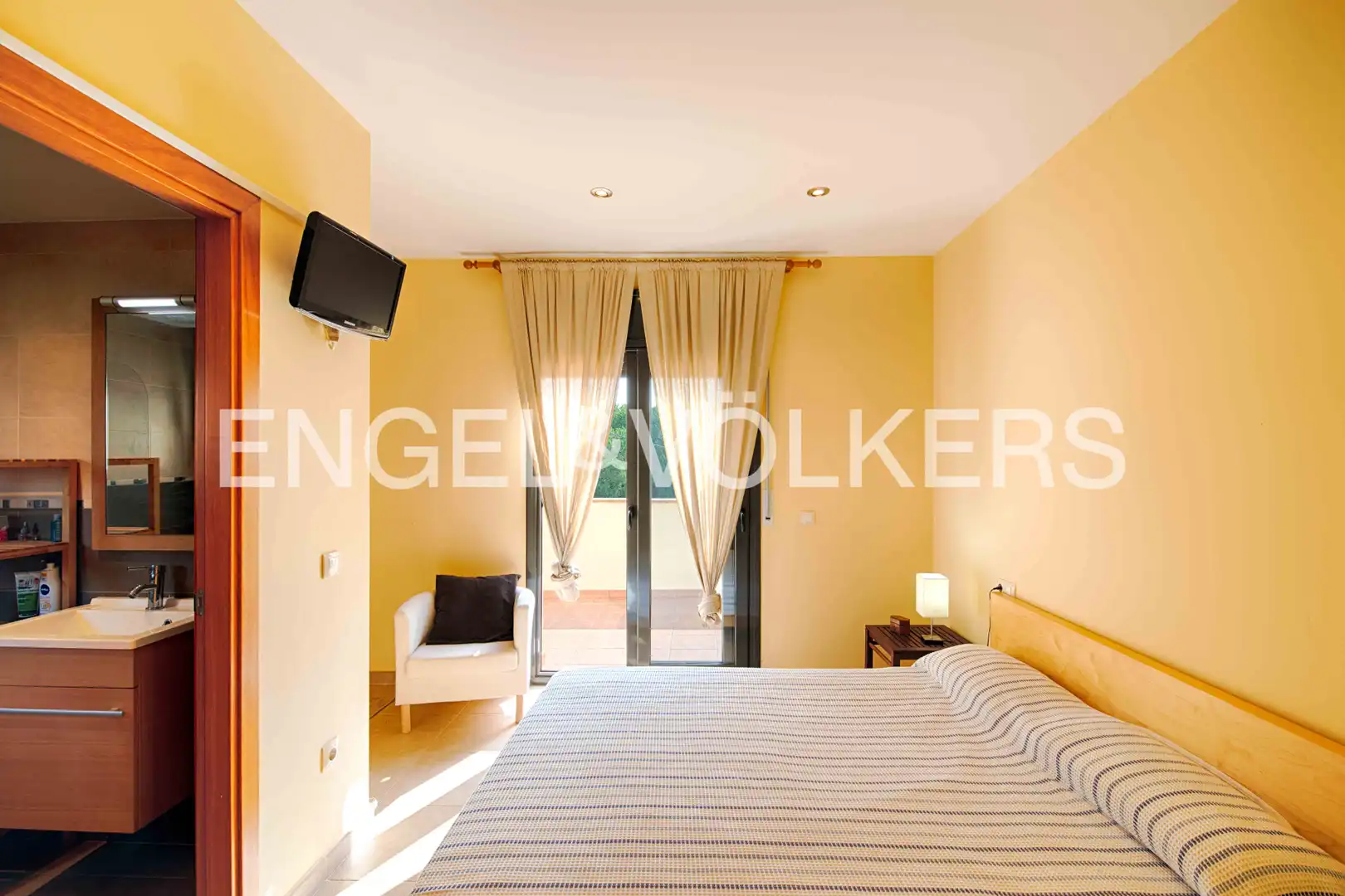Bedroom of Houses for sale in Pedret i Marzà  with Private garden, Terrace and Swimming Pool
