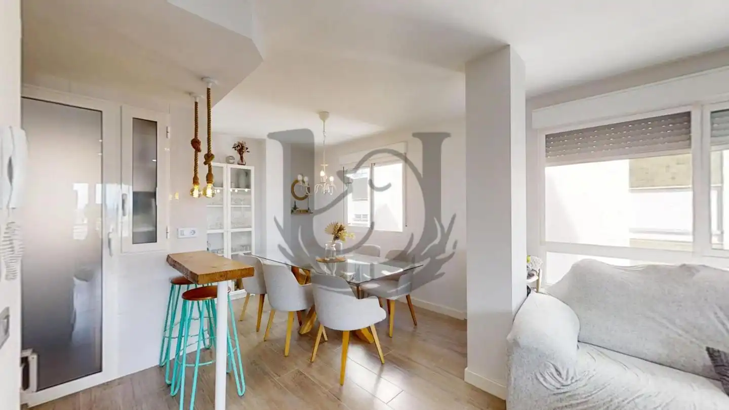 Comedor de Piso en venta en Alginet con Aire acondicionado, Terraza y Balcón