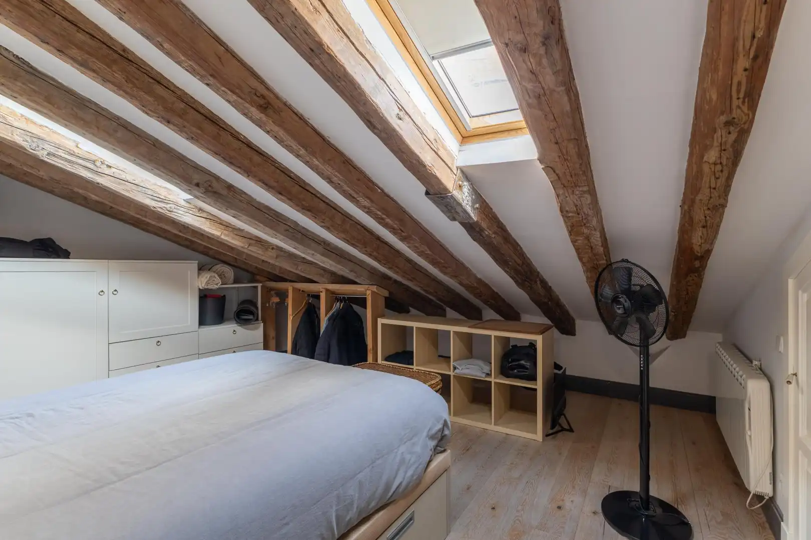 Schlafzimmer von Wohnungen zur Miete in Madrid mit Klimaanlage, Heizung und Möbliert
