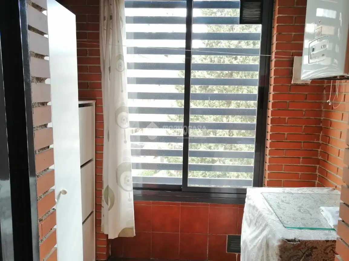 Appartamento con ascensore in affitto a C. de Carmen Cobeña, imagen 13