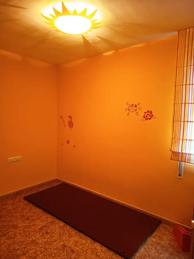 Habitación de Piso en venta en Ulldecona con Calefacción, Terraza y Trastero