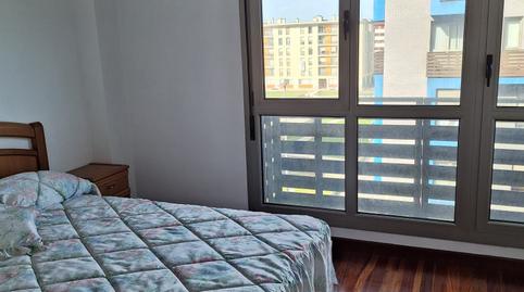 Foto 2 de Pis de lloguer a Calle Francisco Tomás y Valiente, Peñacastillo - Nueva Montaña, Cantabria