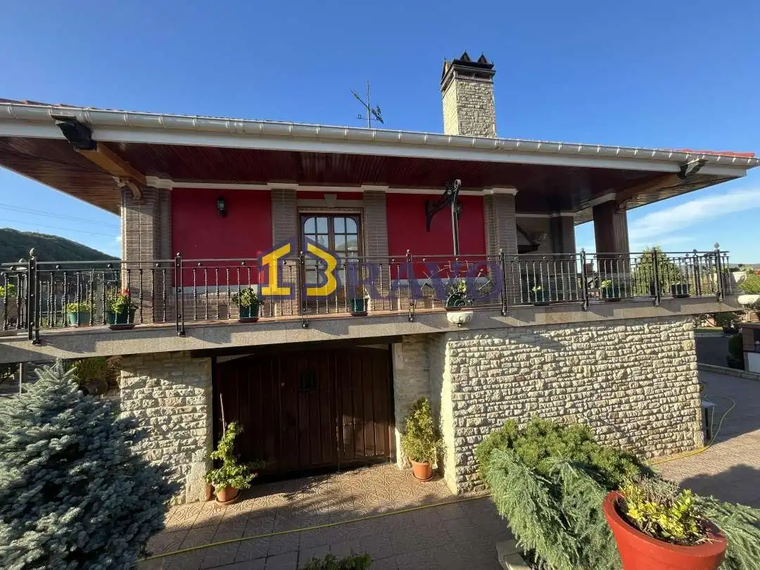 Vista exterior de Casa o chalet en venta en Valle de Mena con Calefacción, Jardín privado y Terraza