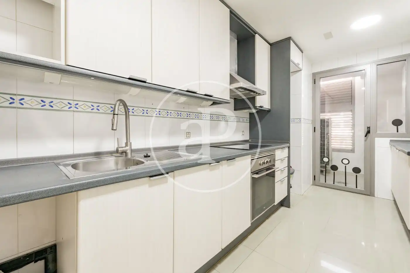 Piso con piscina en venta en C. de Eros, imagen 8