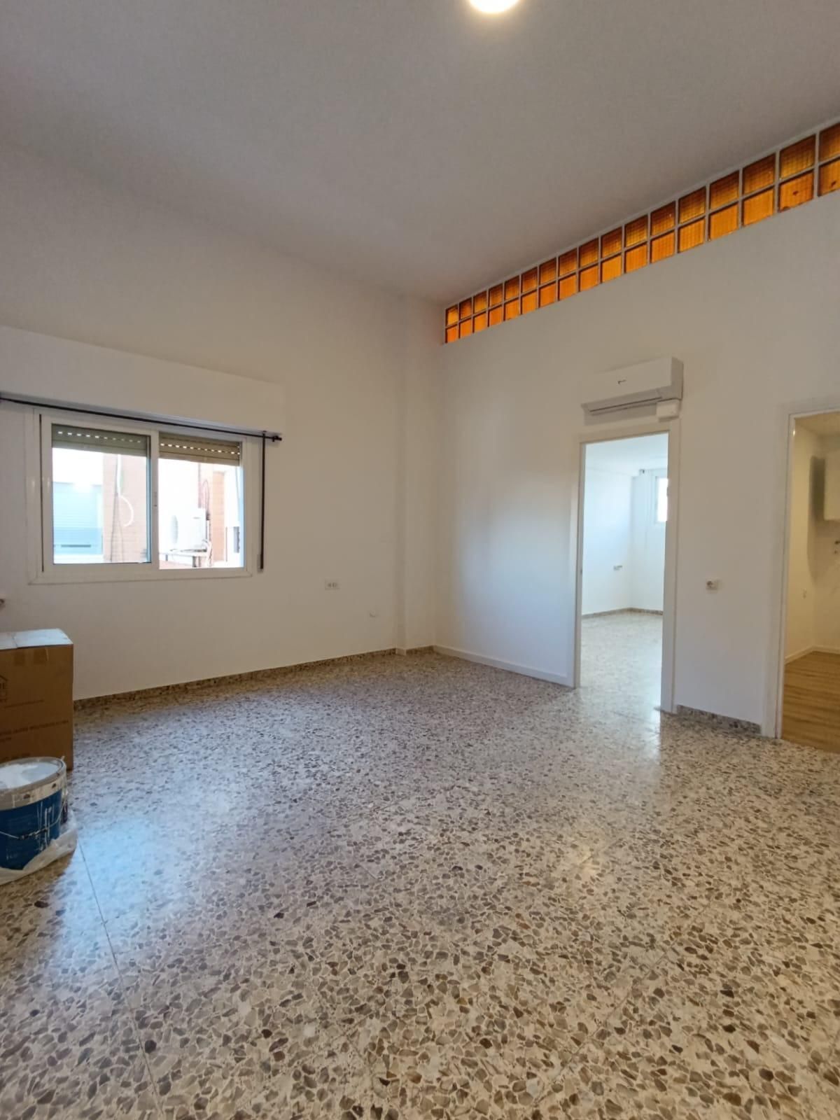 Office for rent in  Murcia Capital  with Air Conditioner and Furnished