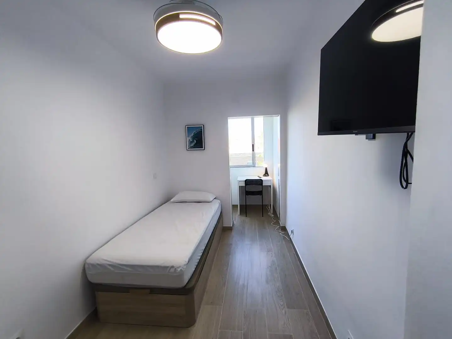 Habitación de Piso para compartir en Madrid con Calefacción, Amueblado y Horno