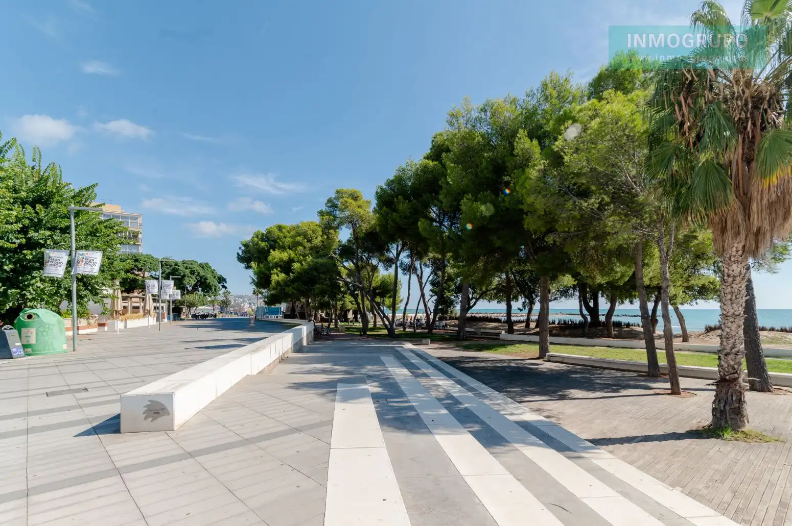 Vista exterior de Pis en venda en Benicasim / Benicàssim amb Terrassa i Piscina comunitària