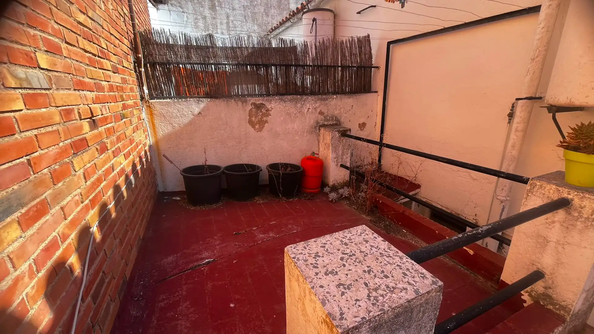 Einfamilien-Reihenhaus zum Verkauf in Cambrils mit Terrasse, Abstellraum und Alarm
