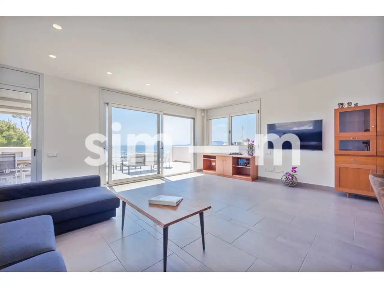 Sala de estar de Casa o chalet en venta en L'Estartit con Aire acondicionado, Jardín privado y Terraza