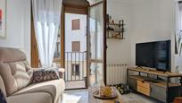 Sala d'estar de Apartament en venda en Ezcaray amb Calefacció, Terrassa i Moblat