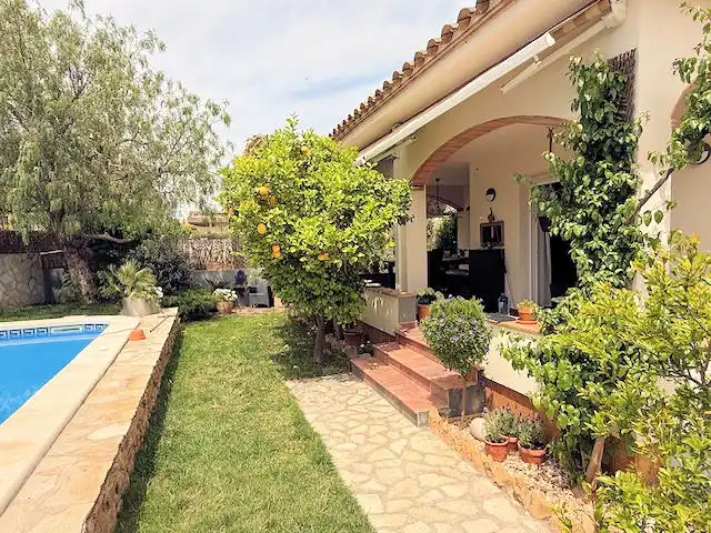 Garden of Houses for sale in L'Escala  with Heating, Private garden and Terrace