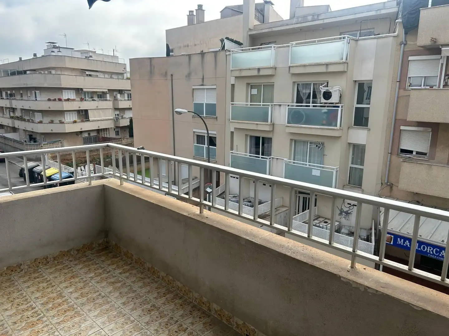 Terrasse von Wohnung zum Verkauf in  Palma de Mallorca mit Klimaanlage, Terrasse und Abstellraum