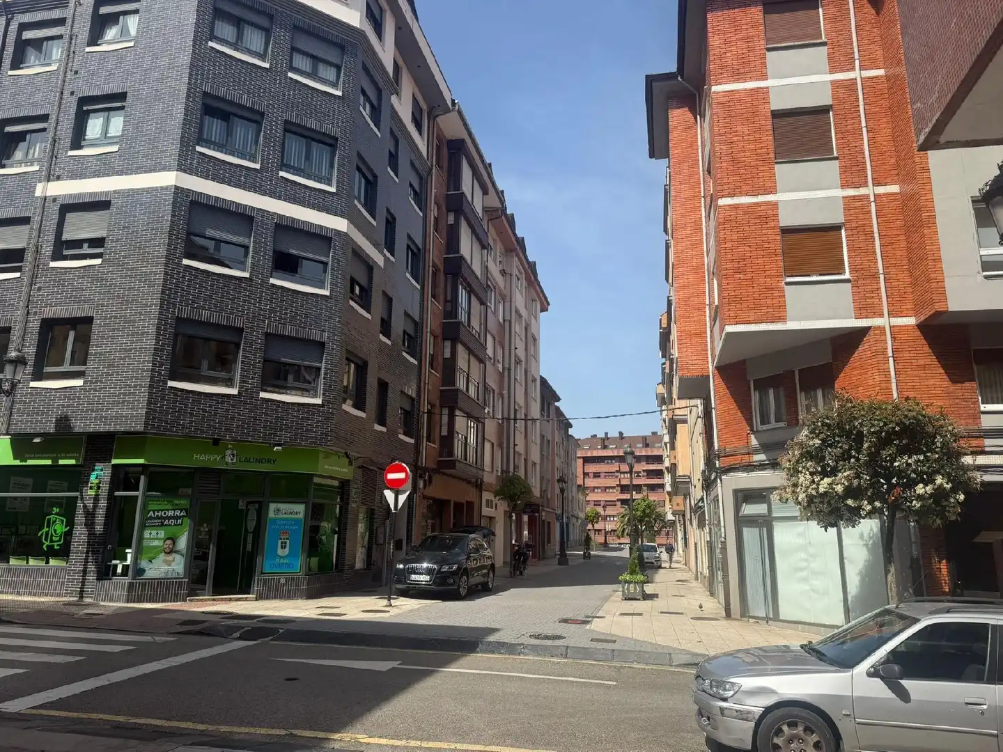 Vista exterior de Pis en venda en Oviedo 