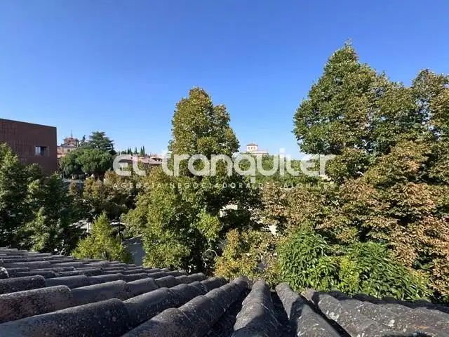 Ático de alquiler en Avenida Adolfo Suarez, Casco Antiguo