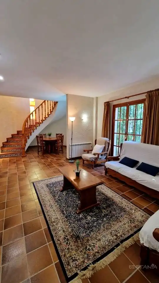 Sala d'estar de Casa o xalet de lloguer en Náquera