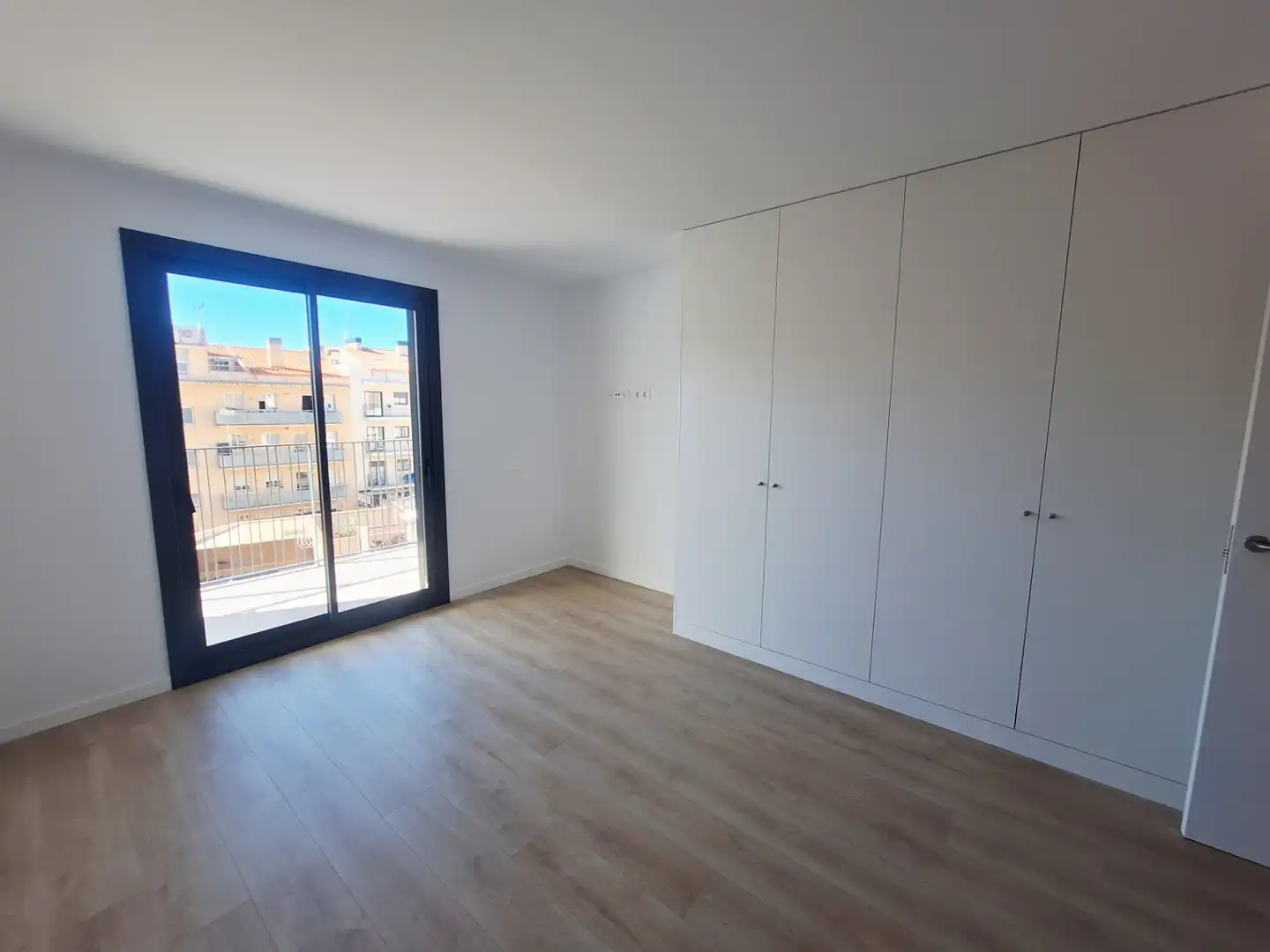 Dormitori de Pis en venda en Sant Feliu de Llobregat amb Aire condicionat, Calefacció i Parquet