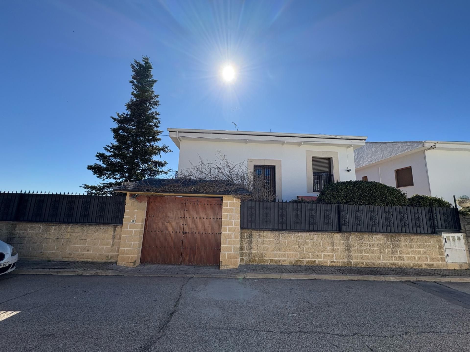 Vista exterior de Casa o chalet en venta en Corpa con Aire acondicionado, Calefacción y Jardín privado