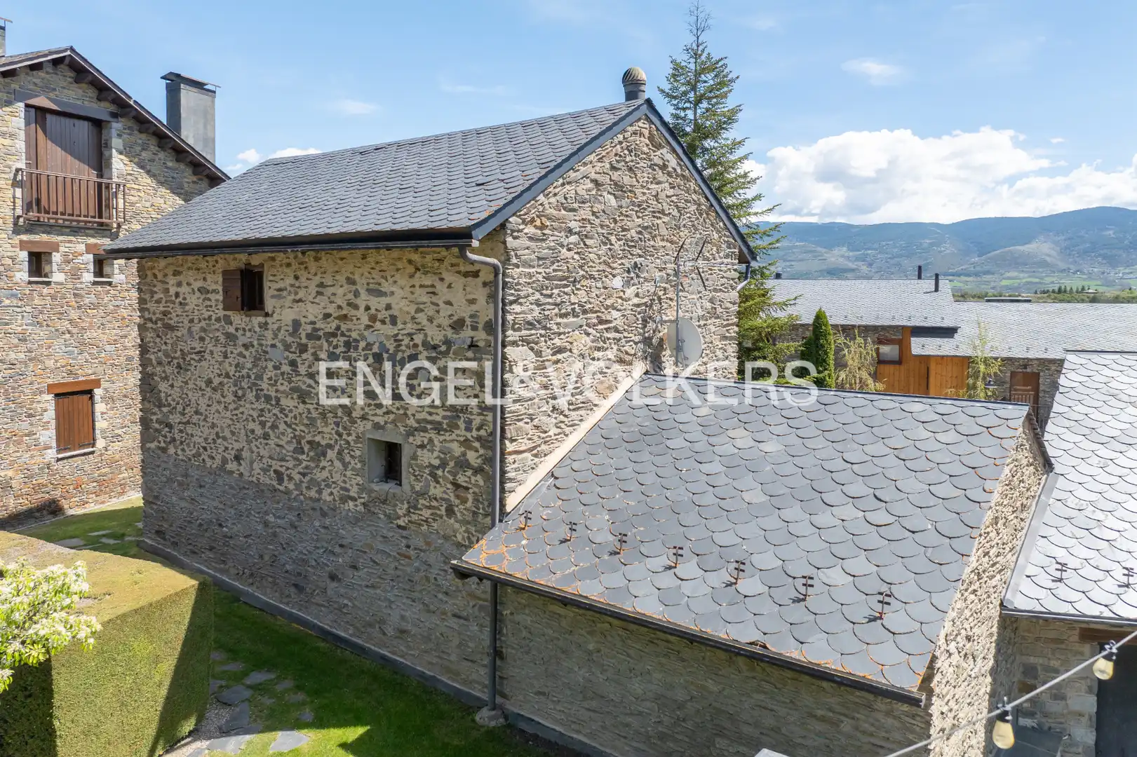 Vista exterior de Casa o chalet en venta en Bolvir con Calefacción, Jardín privado y Parquet