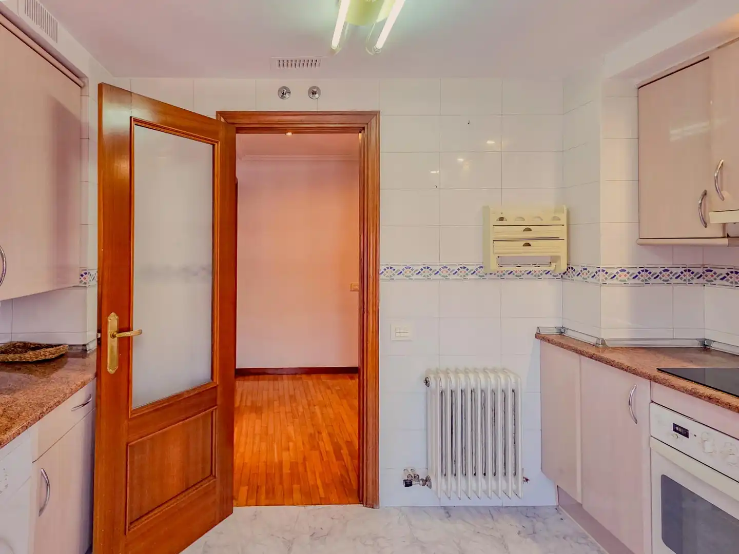 Küche von Wohnung zum Verkauf in  Logroño mit Heizung, Abstellraum und Gemeinschaftspool