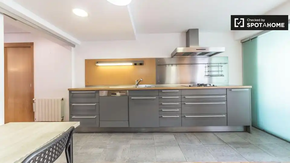 Cocina de Piso de alquiler en Valencia con Aire acondicionado, Calefacción y Amueblado