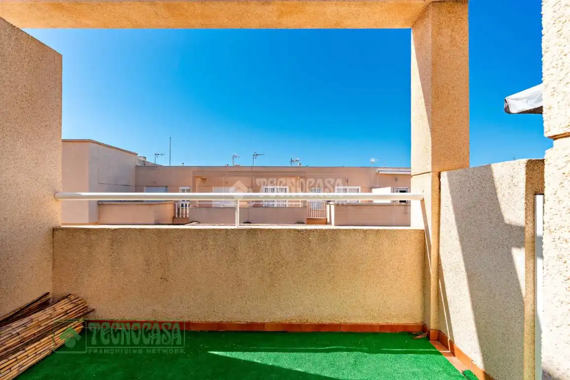 Terrassa de Casa adosada en venda en El Ejido amb Aire condicionat, Calefacció i Terrassa