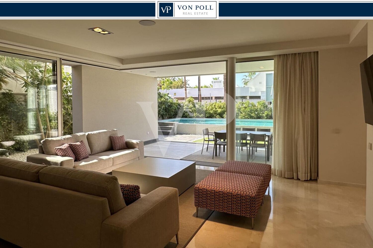 Sala d'estar de Casa o xalet en venda en Arona amb Aire condicionat, Terrassa i Moblat