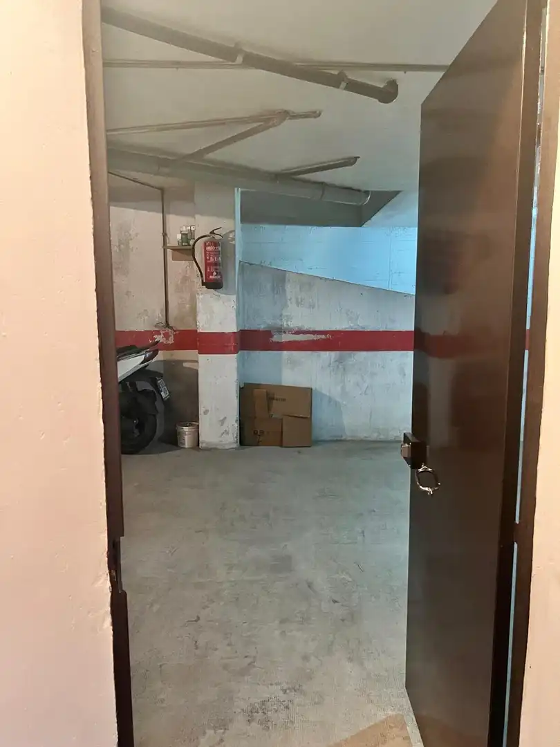 Flat for sale in Murcia  with Air Conditioner, Furnished and Balcony