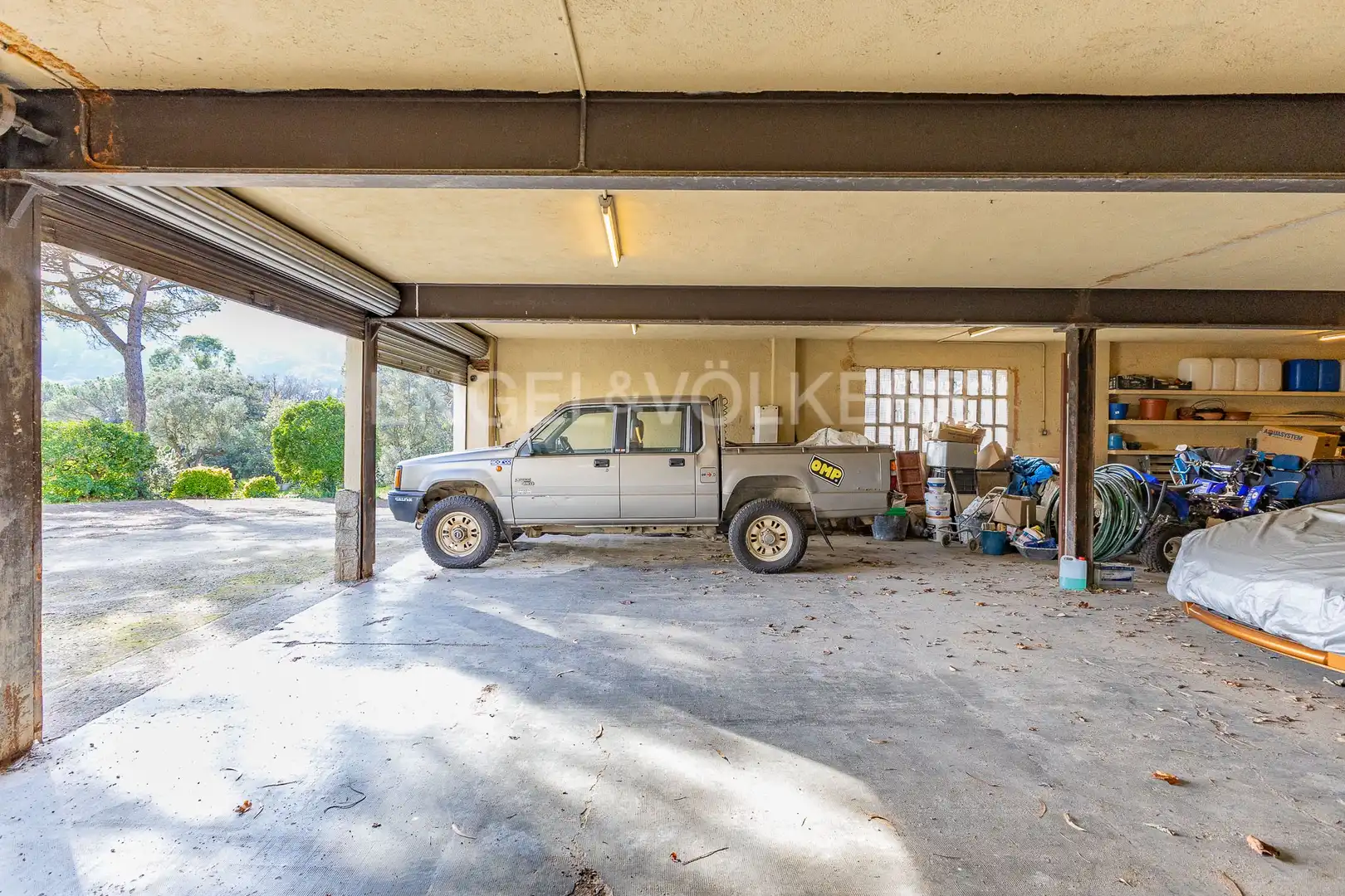 Aparcament de Casa o xalet en venda en Montornès del Vallès, Barcelona