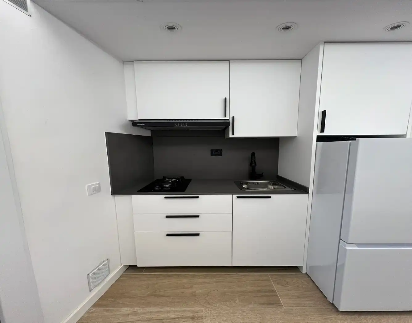 Küche von Loft zur Miete in Castelldefels mit Klimaanlage, Terrasse und Möbliert