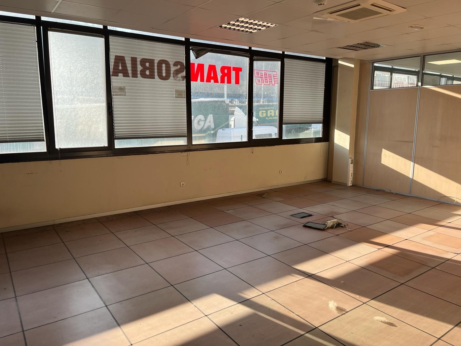 Oficina de alquiler en Irun  con Aire acondicionado