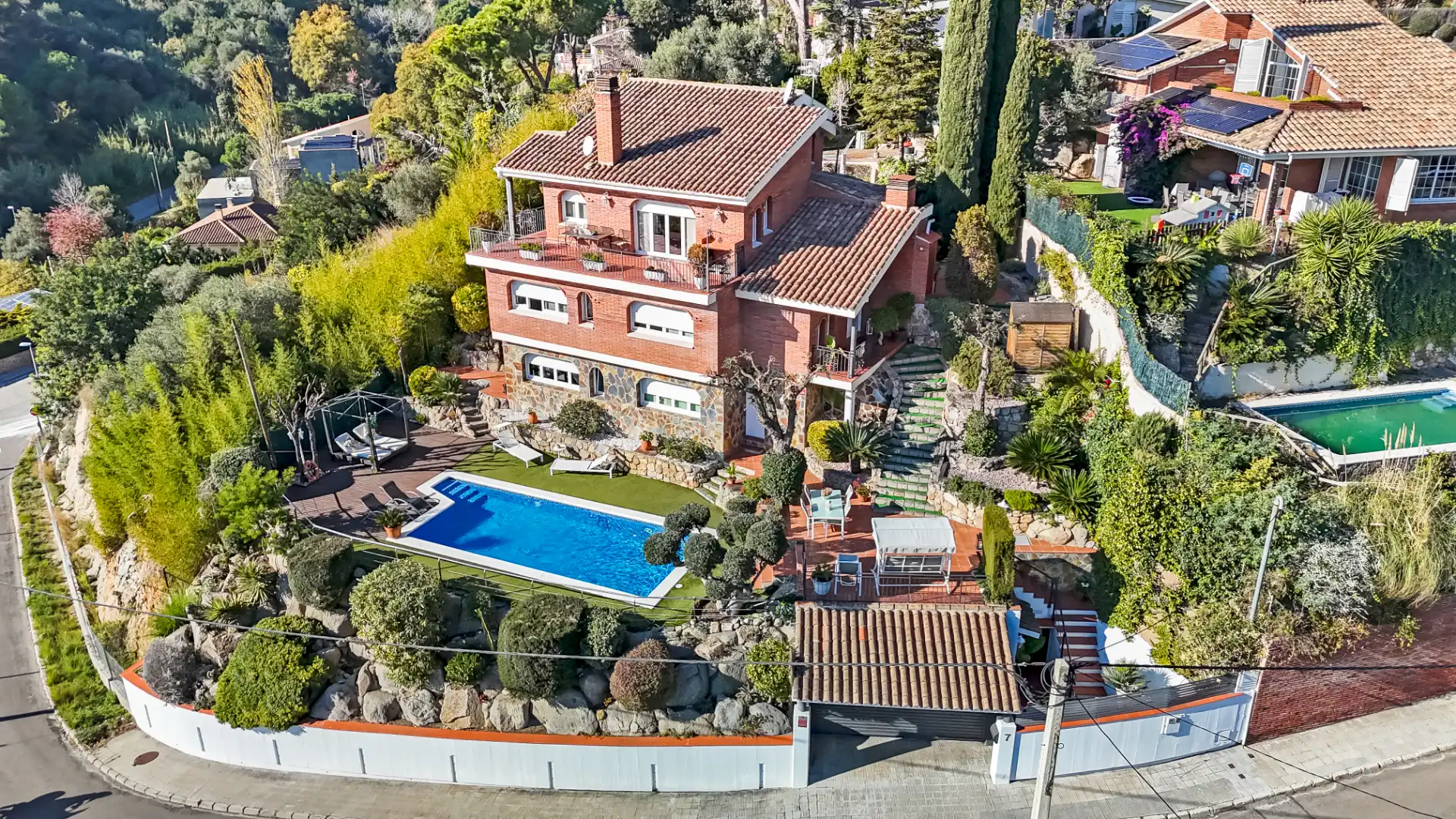 Vista exterior de Casa o chalet en venta en Alella con Calefacción, Jardín privado y Terraza