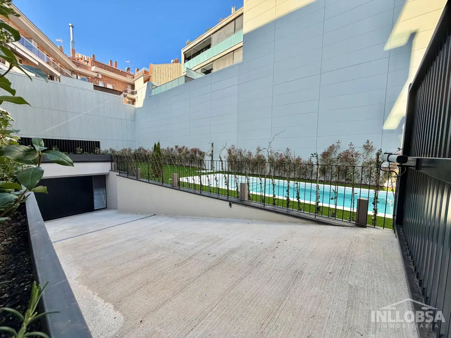 Piscina de Piso de alquiler en Manresa con Aire acondicionado, Calefacción y Jardín privado
