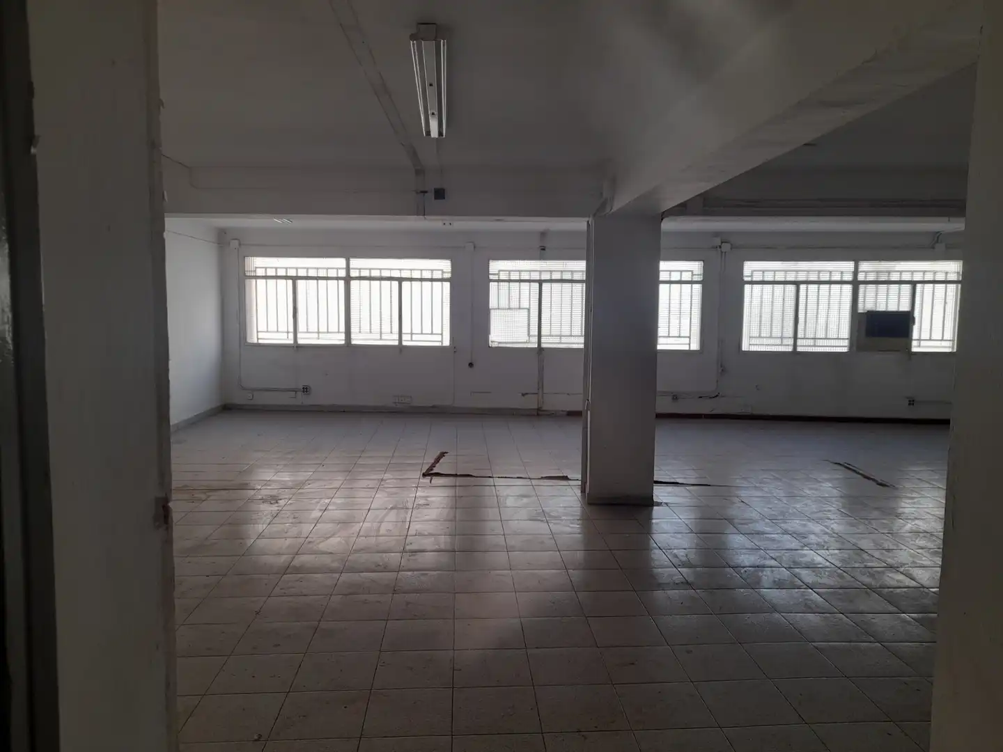 Gewerbefläche zum Verkauf in Carrer Miquel Romeu, imagen 3