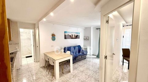 Foto 2 de Piso en venta en Avenida de Suecia, Nº 17, Los Cristianos, Arona