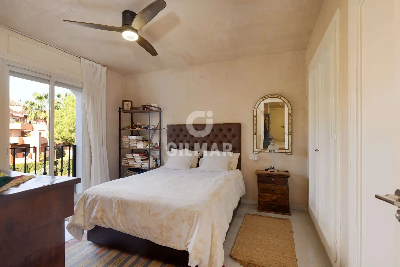 Schlafzimmer von Maisonette zum Verkauf in Estepona mit Heizung, Abstellraum und Balkon