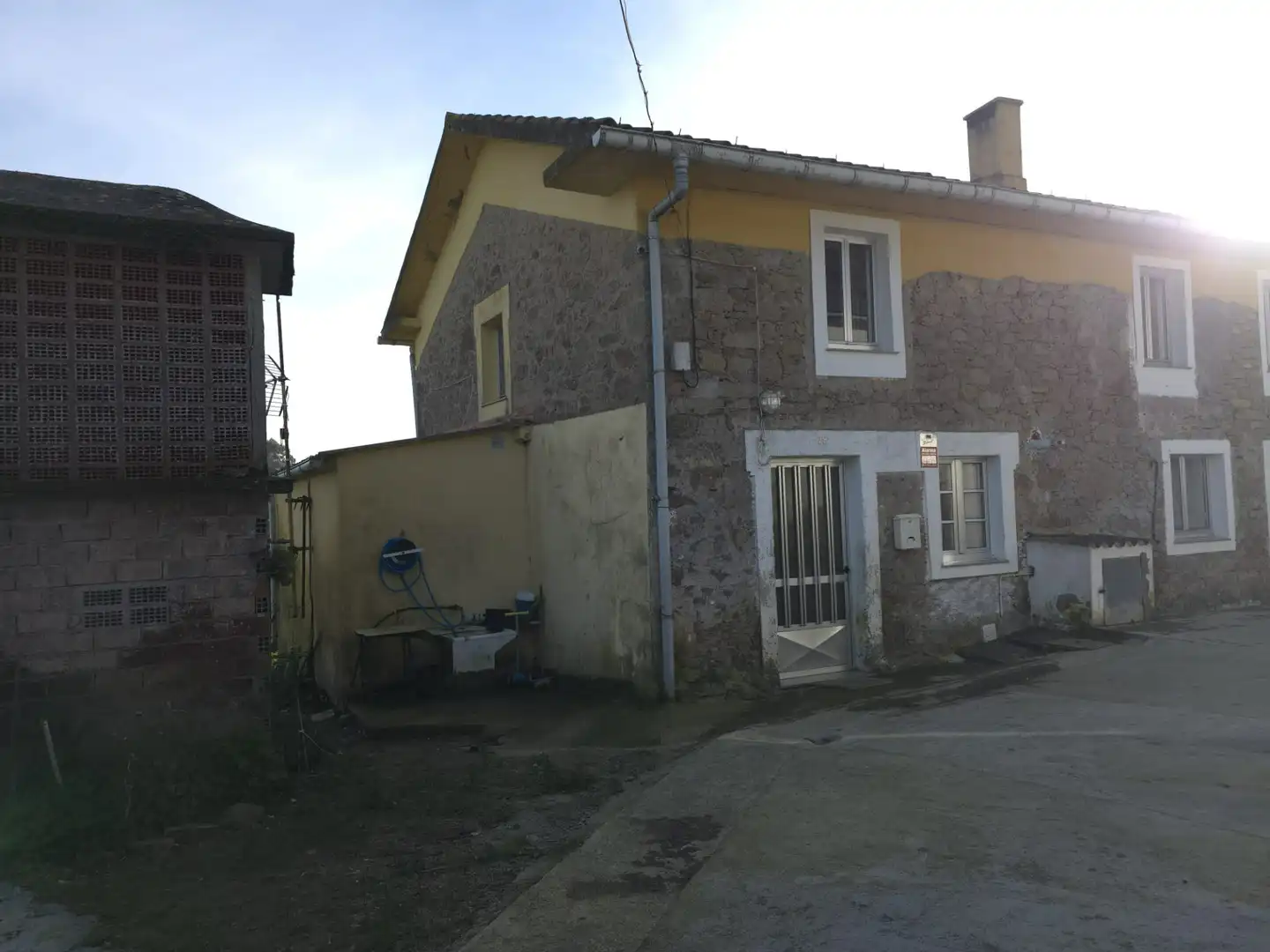 Vista exterior de Casa adosada en venda en Narón