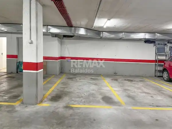 Parking of Flat for sale in Vigo   with Heating, Parquet flooring and Terrace