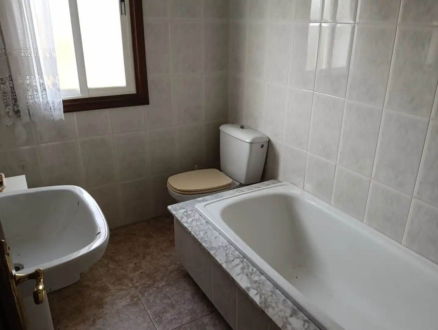 Bathroom of Houses for sale in Cesuras  with Private garden, Terrace and Storage room