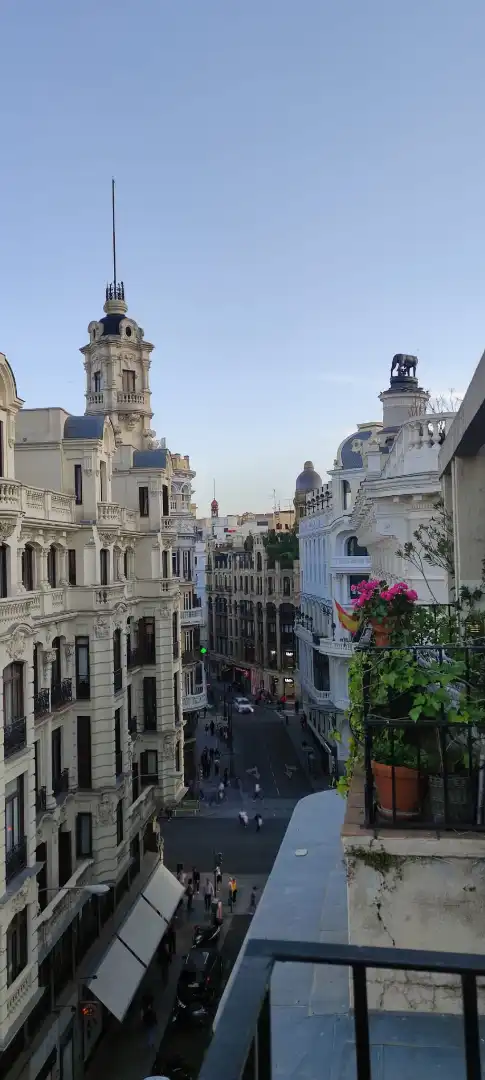 Vista exterior de Àtic en venda en Madrid amb Aire condicionat, Calefacció i Parquet