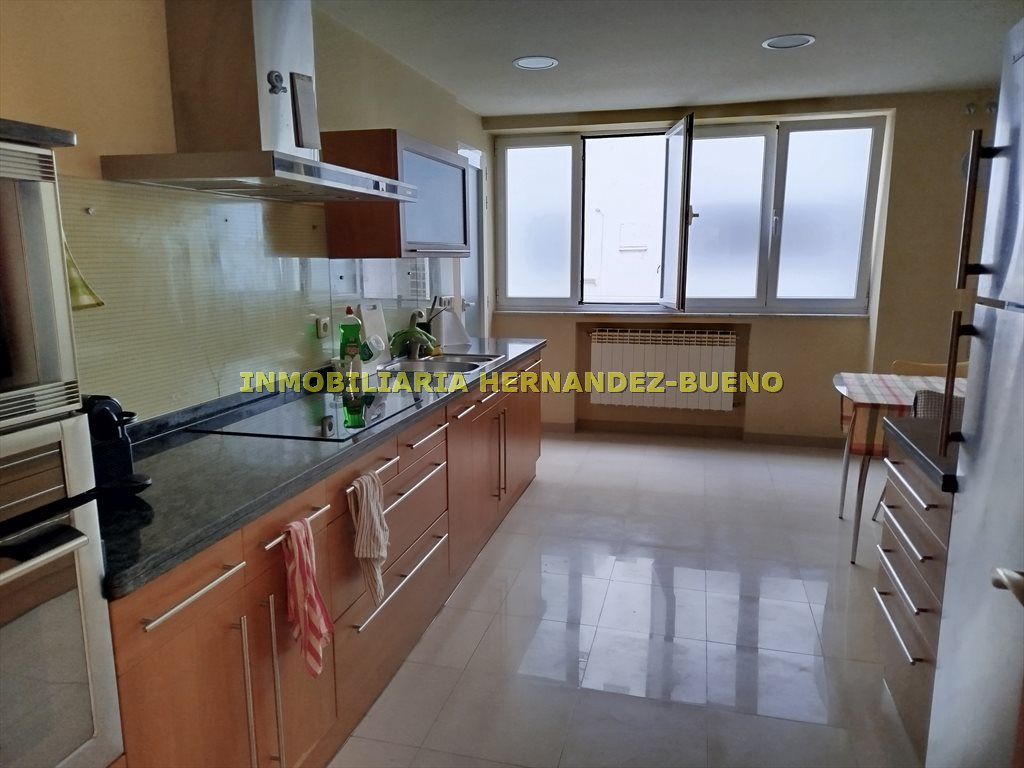 Flat for sale in Barrio del Centro, Centro
