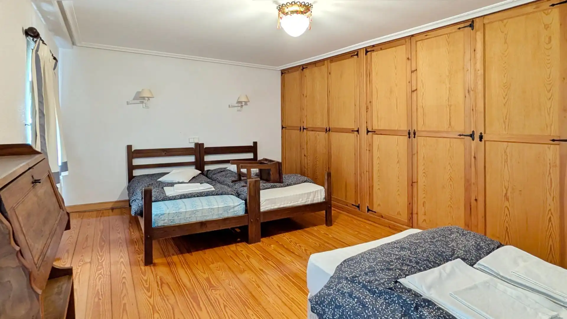 Bedroom of Houses for sale in Camargo  with Heating